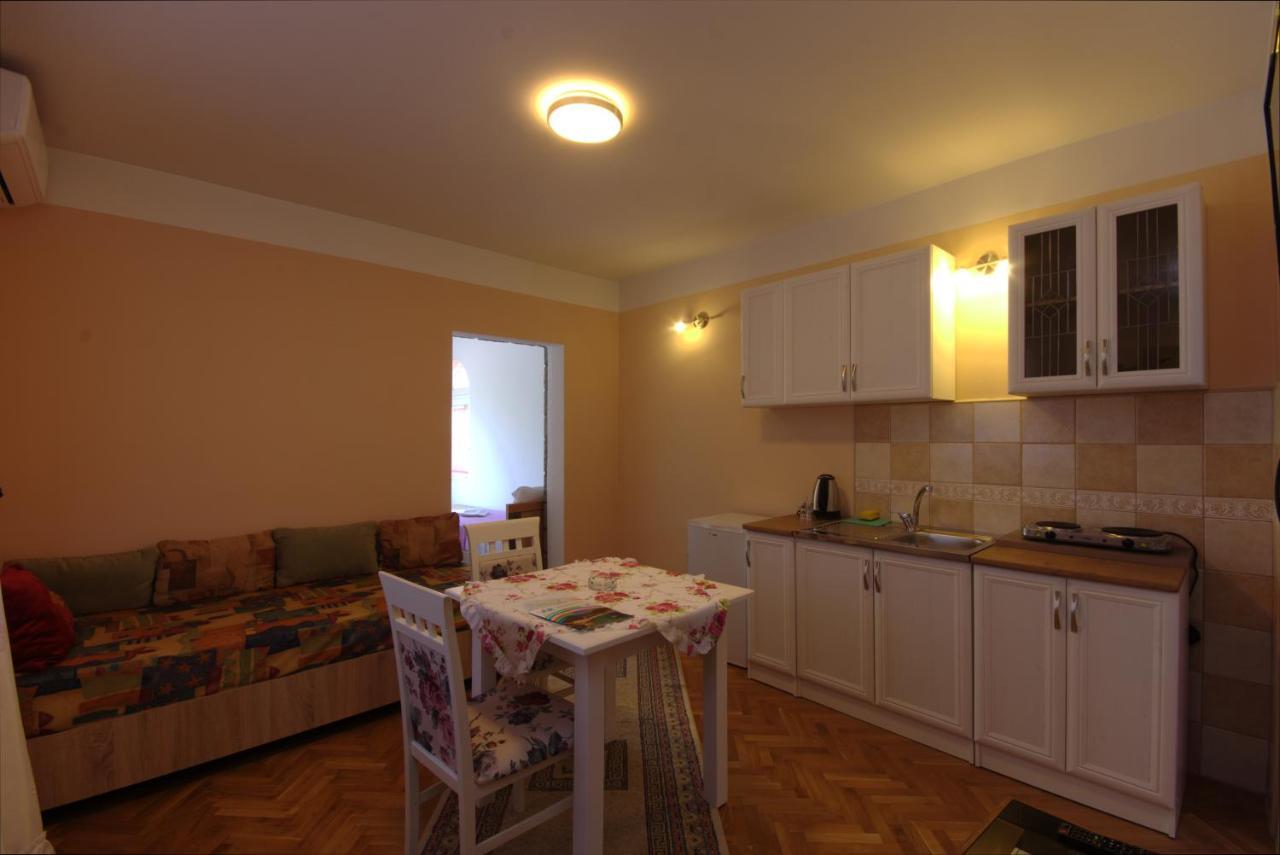 באר Apartments Astel מראה חיצוני תמונה