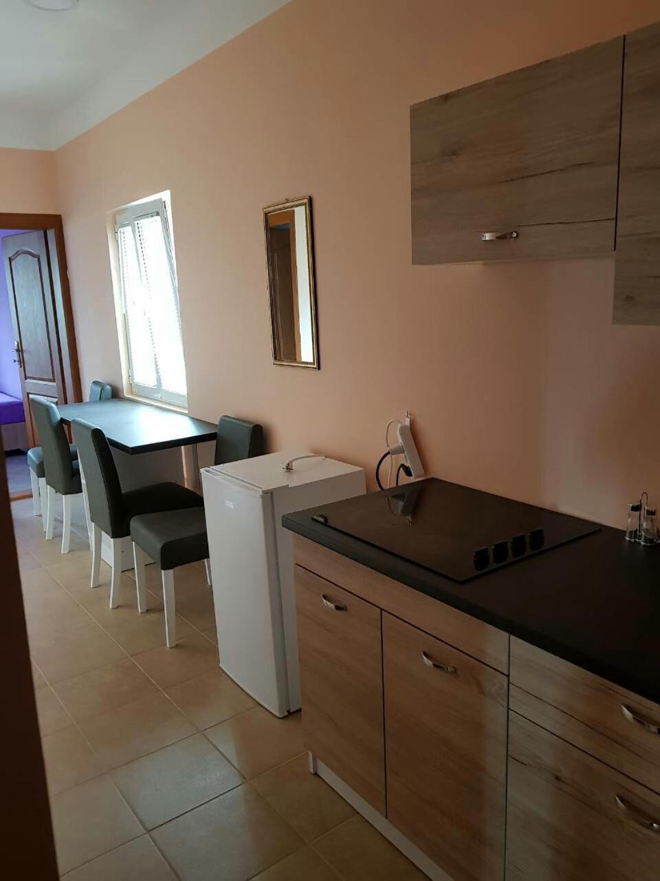 באר Apartments Astel מראה חיצוני תמונה